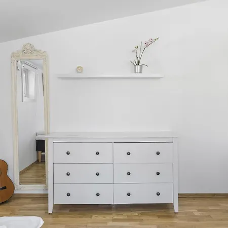 アパート Med Panoramautsikt Og Terrasse