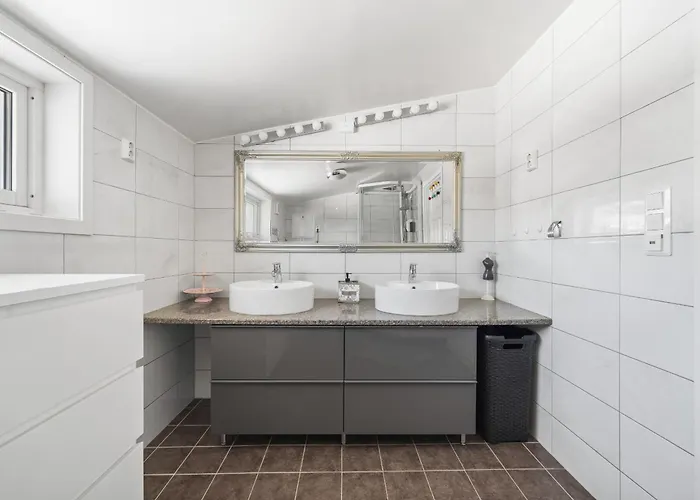 Apartamento Med Panoramautsikt Og Terrasse